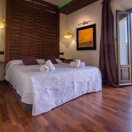 Hotel Villa De Setenil Setenil De Las Bodegas Buitenkant foto